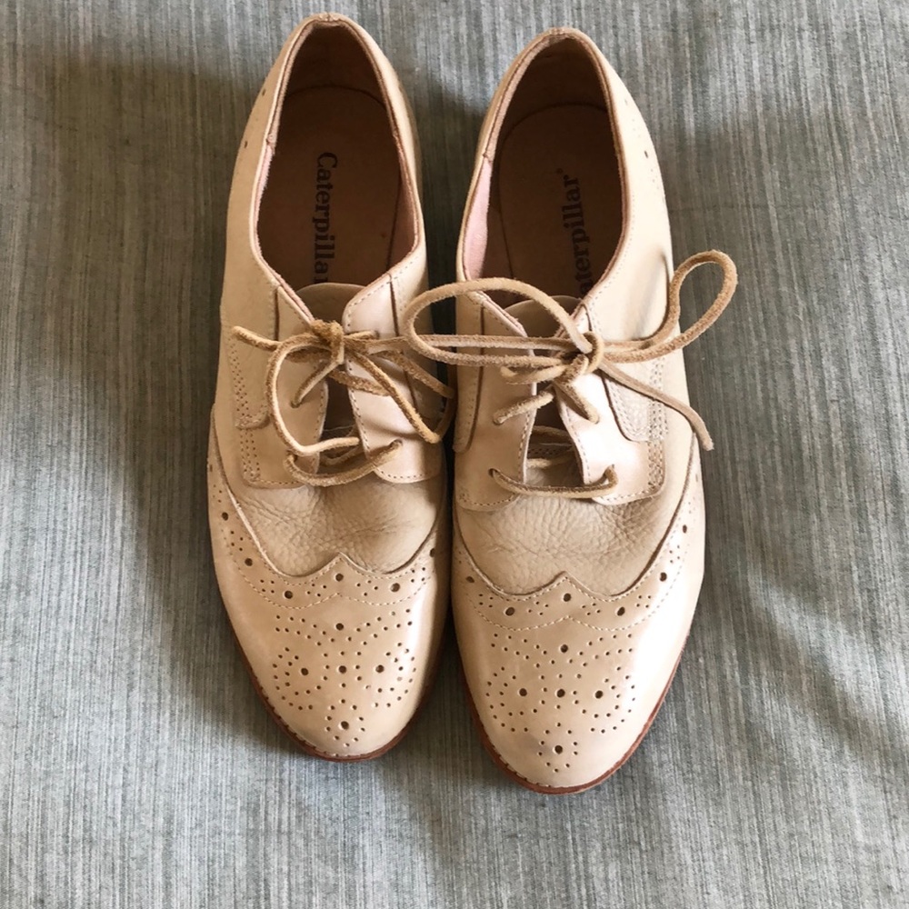 Caterpillar soft cream leather loafers